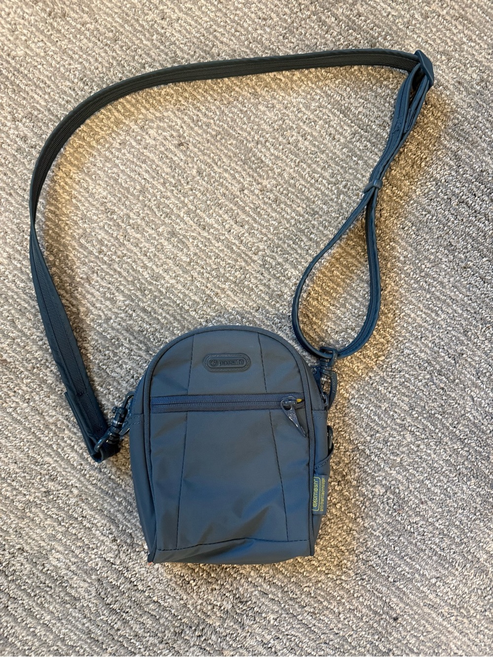 Pacsafe Metrosafe 50 GII Anti-Theft Digi Pouch Midnight Blue Crossbody Travel